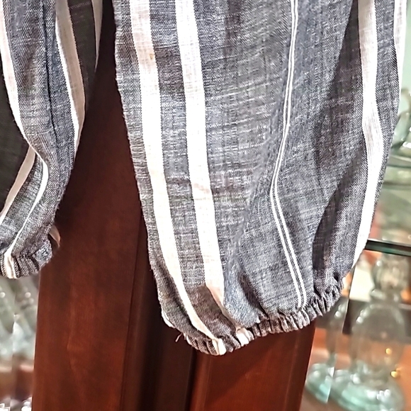 Dynamite Off The Shoulders Top Gray/white stripes size xs - Picture 5 of 10